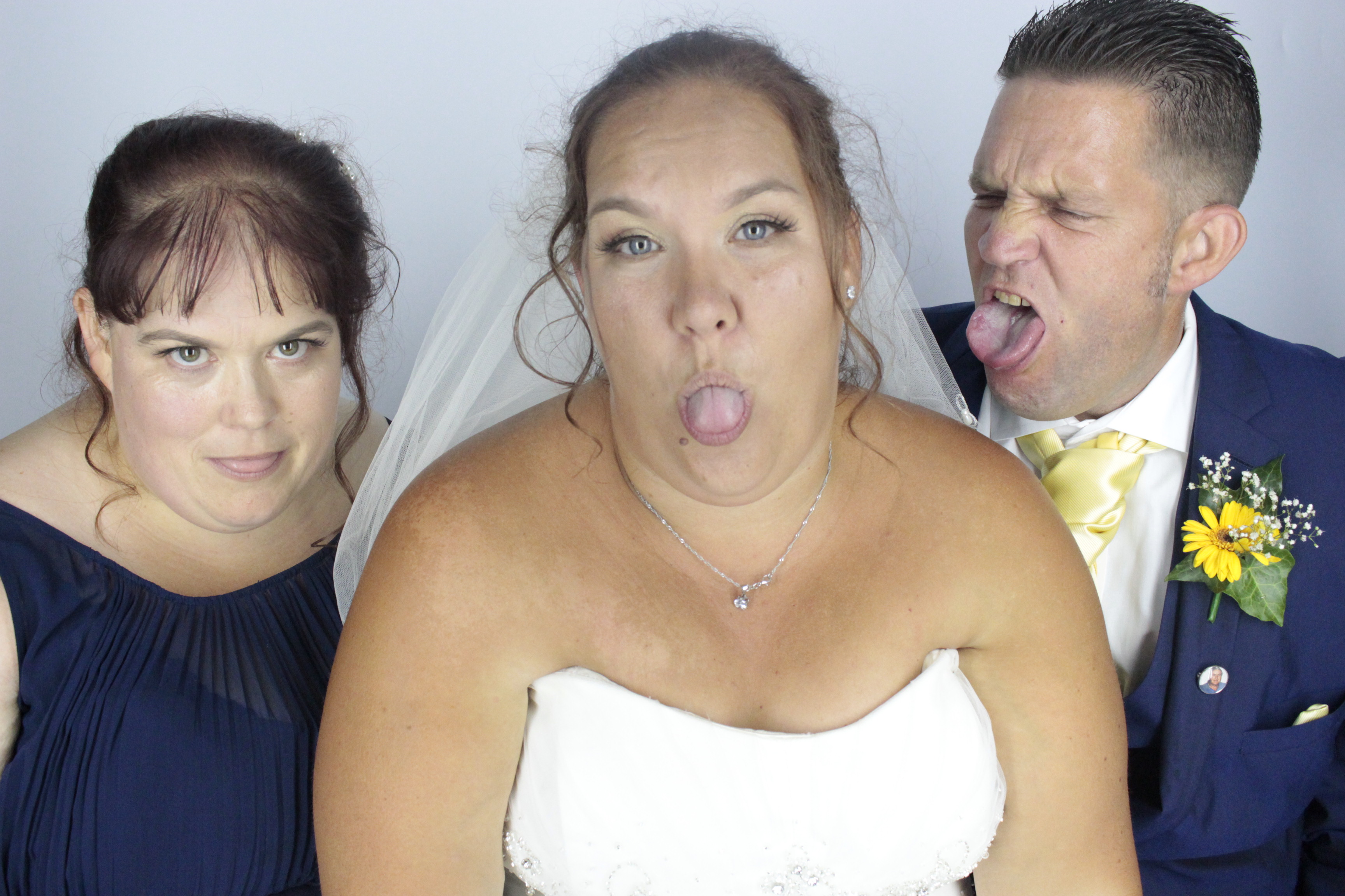  Heather & Daniel's Wedding | View more photos from the event at gallery.myphotoboothexperience.co.uk/u/MyPhotoBoothExperienceLtd/Heather-Daniels-Wedding